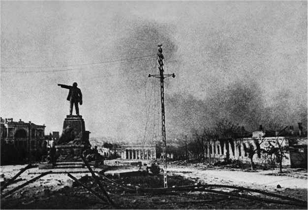 Иллюстрация к книге — Оборона Севаcтополя [i_033.jpg]