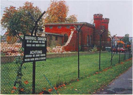 Иллюстрация к книге — Тайна смерти Рудольфа Гесса [i_089.jpg]