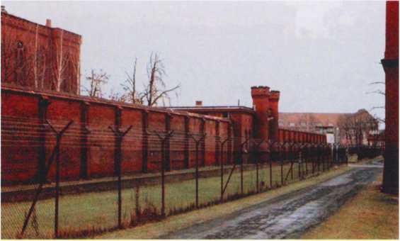 Иллюстрация к книге — Тайна смерти Рудольфа Гесса [i_094.jpg]