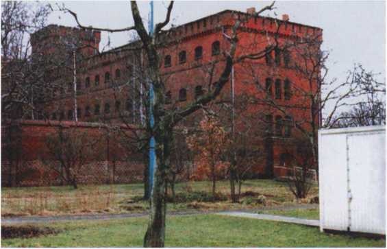 Иллюстрация к книге — Тайна смерти Рудольфа Гесса [i_102.jpg]