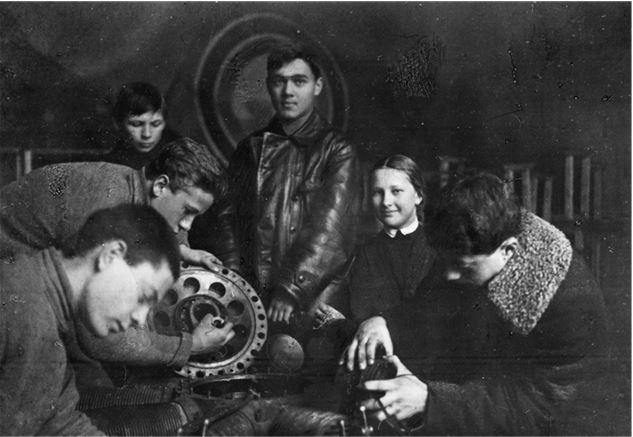 Иллюстрация к книге — Воспоминания о людях и событиях [i_002.jpg]