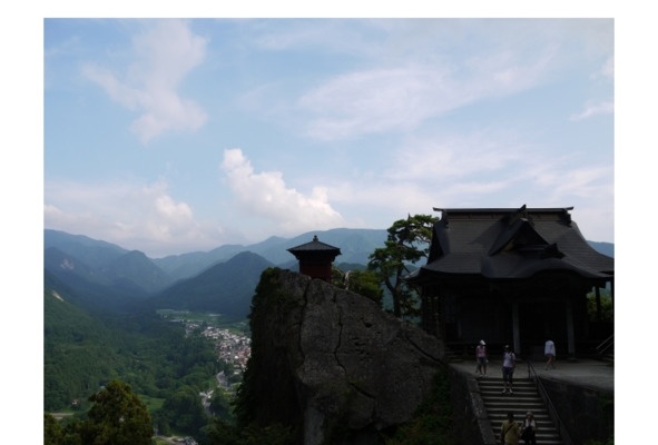 Иллюстрация к книге — Поэзия Басё. Перевод и смысл [image32_5dc53d8993a3b10700161f3a_jpg.jpg]