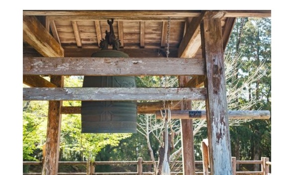 Иллюстрация к книге — Поэзия Басё. Перевод и смысл [image38_5dc540c793a3b10700161f46_jpg.jpg]