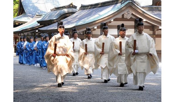 Иллюстрация к книге — Поэзия Басё. Перевод и смысл [image41_5dbaa9659eb56f4a8aa5667b_jpg.jpg]