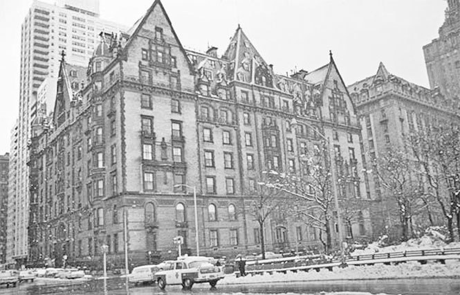 Иллюстрация к книге — Меж двух времен [i_001.jpg]