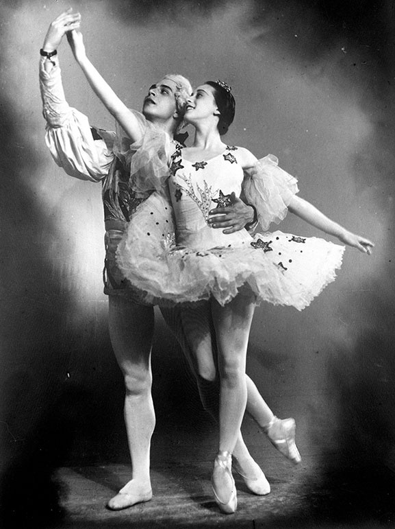 Иллюстрация к книге — Новый год в России. История праздника [i_126.jpg]