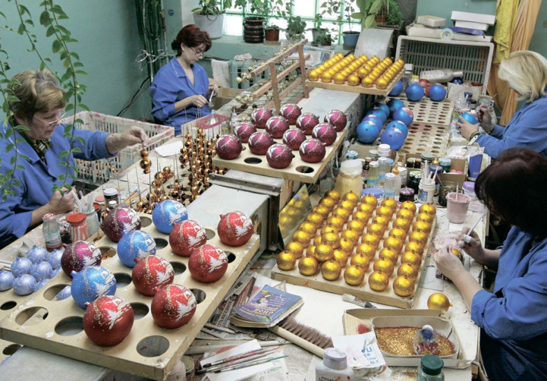 Иллюстрация к книге — Новый год в России. История праздника [i_157.jpg]