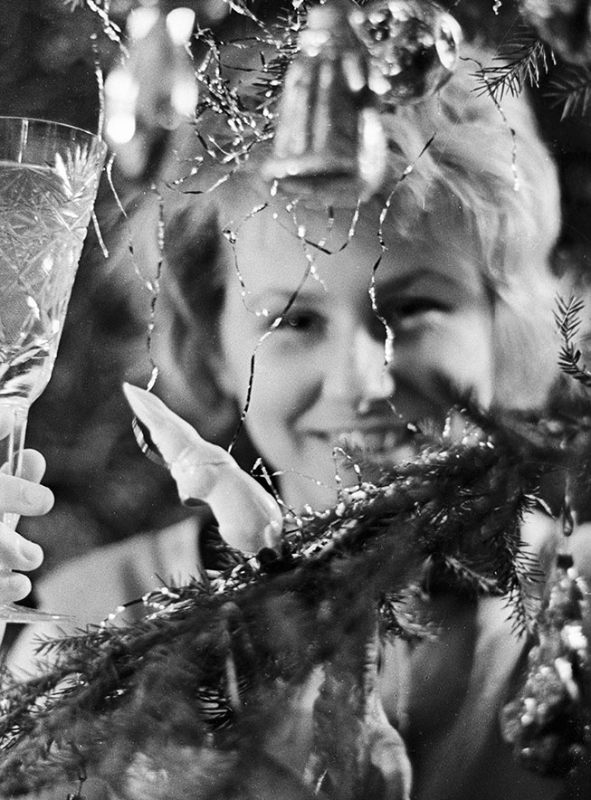 Иллюстрация к книге — Новый год в России. История праздника [i_161.jpg]