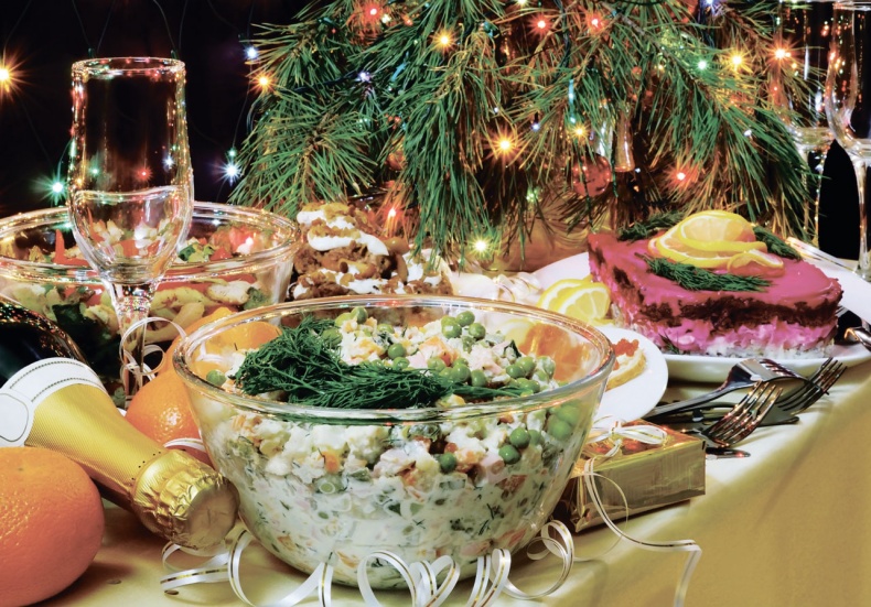 Иллюстрация к книге — Новый год в России. История праздника [i_180.jpg]