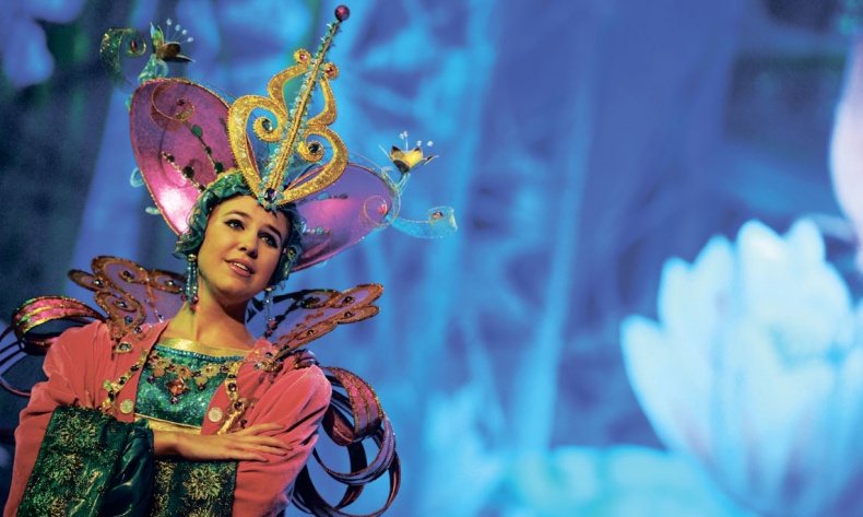 Иллюстрация к книге — Новый год в России. История праздника [i_192.jpg]