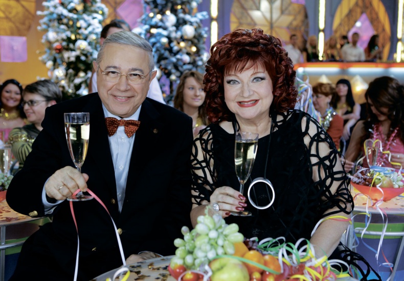 Иллюстрация к книге — Новый год в России. История праздника [i_212.jpg]