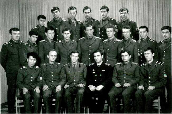 Иллюстрация к книге — Записки контрразведчика. Взгляд изнутри на противоборство КГБ и ЦРУ, и не только [i_014.jpg]