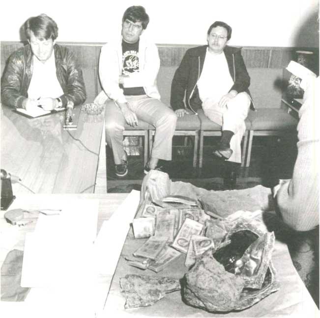 Иллюстрация к книге — Записки контрразведчика. Взгляд изнутри на противоборство КГБ и ЦРУ, и не только [i_027.jpg]