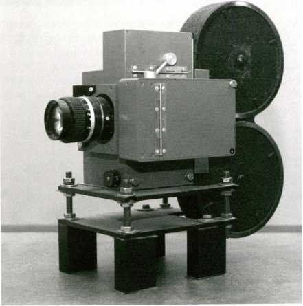 Иллюстрация к книге — Записки контрразведчика. Взгляд изнутри на противоборство КГБ и ЦРУ, и не только [i_059.jpg]