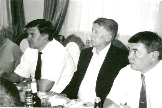 Иллюстрация к книге — Записки контрразведчика. Взгляд изнутри на противоборство КГБ и ЦРУ, и не только [i_091.jpg]