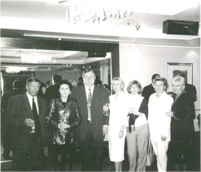 Иллюстрация к книге — Записки контрразведчика. Взгляд изнутри на противоборство КГБ и ЦРУ, и не только [i_108.jpg]