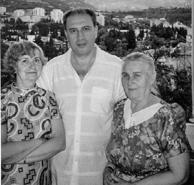 Иллюстрация к книге — Тайны жизни Ники Турбиной («Я не хочу расти…) [i_027.jpg]