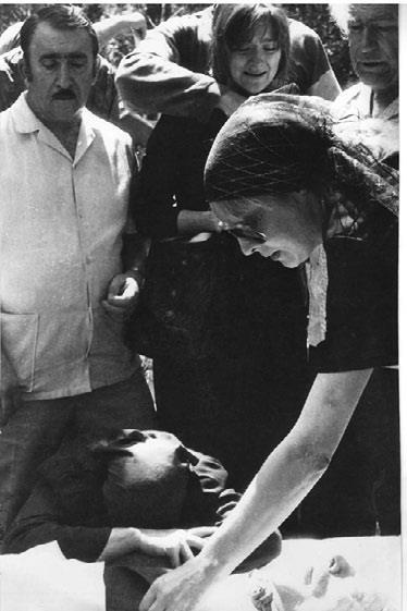 Иллюстрация к книге — Тайны жизни Ники Турбиной («Я не хочу расти…) [i_137.jpg]