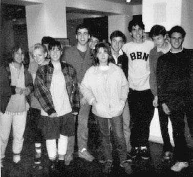 Иллюстрация к книге — Тайны жизни Ники Турбиной («Я не хочу расти…) [i_143.jpg]