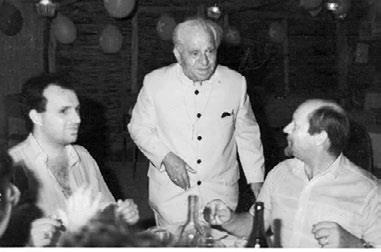 Иллюстрация к книге — Тайны жизни Ники Турбиной («Я не хочу расти…) [i_166.jpg]