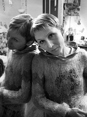 Иллюстрация к книге — Тайны жизни Ники Турбиной («Я не хочу расти…) [i_192.jpg]