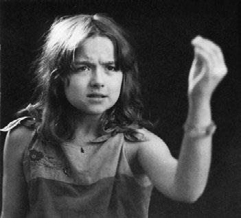 Иллюстрация к книге — Тайны жизни Ники Турбиной («Я не хочу расти…) [i_294.jpg]