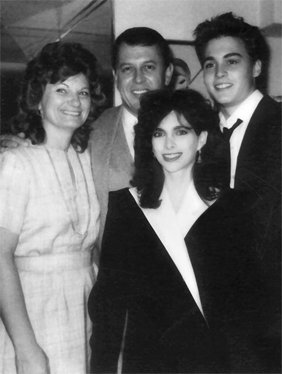 Иллюстрация к книге — Джонни Депп. Романтик и хулиган [i_028.jpg]