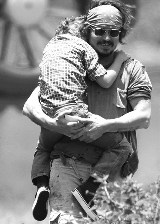 Иллюстрация к книге — Джонни Депп. Романтик и хулиган [i_105.jpg]