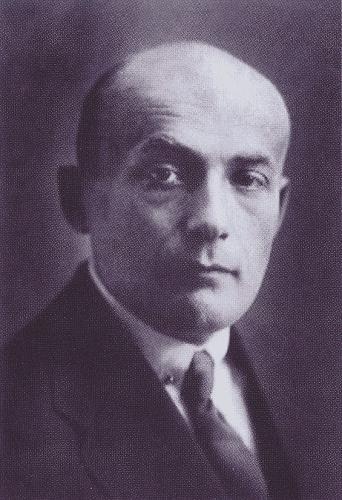 Иллюстрация к книге — Лиля Брик: Её Лиличество на фоне Люциферова века [i_012.jpg]