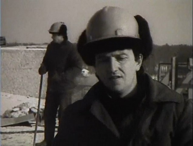 Иллюстрация к книге — Чайф. Рок-н-ролл это мы! Семейная сага [i_011.jpg]