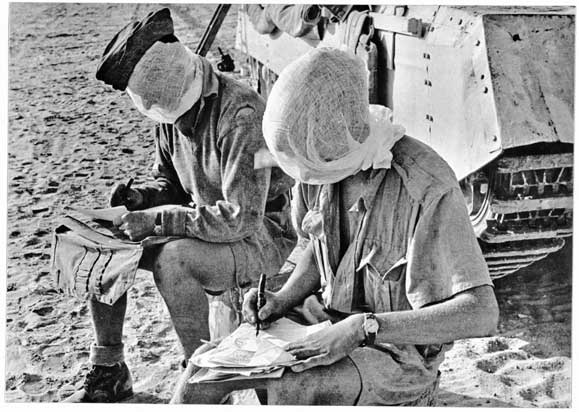 Иллюстрация к книге — Кровососы [i_024.jpg]