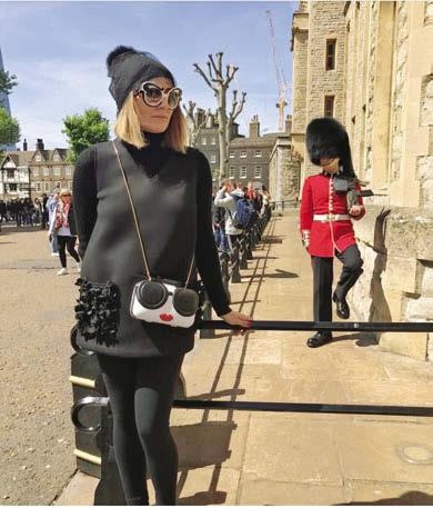 Иллюстрация к книге — Дневник жены юмориста [i_063.jpg]