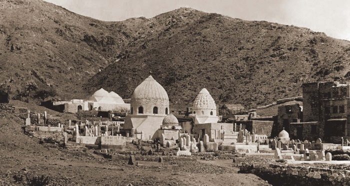 Иллюстрация к книге — Мекка. Биография загадочного города [i_030.jpg]