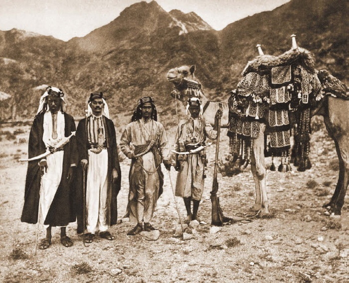 Иллюстрация к книге — Мекка. Биография загадочного города [i_037.jpg]