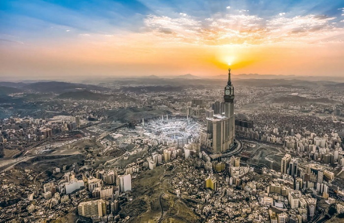 Иллюстрация к книге — Мекка. Биография загадочного города [i_044.jpg]