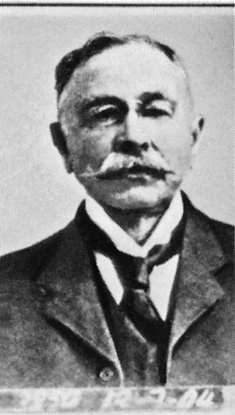 Иллюстрация к книге — Век криминалистики [i_025.jpg]