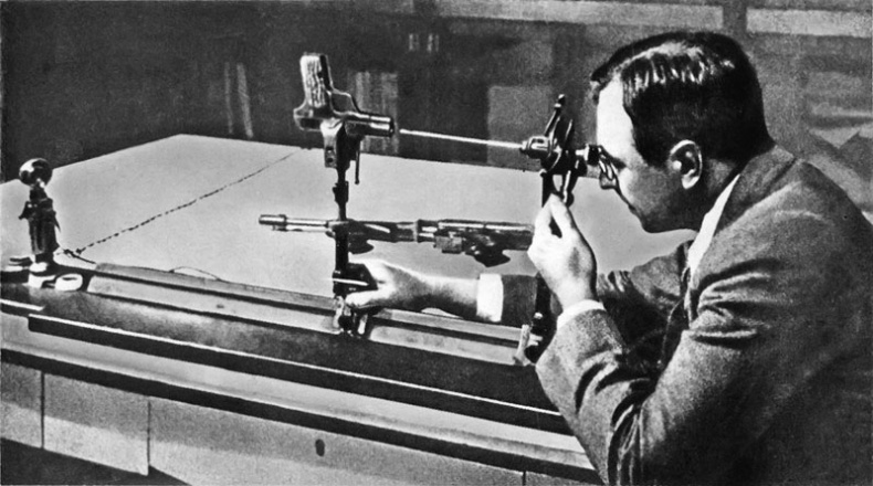 Иллюстрация к книге — Век криминалистики [i_075.jpg]