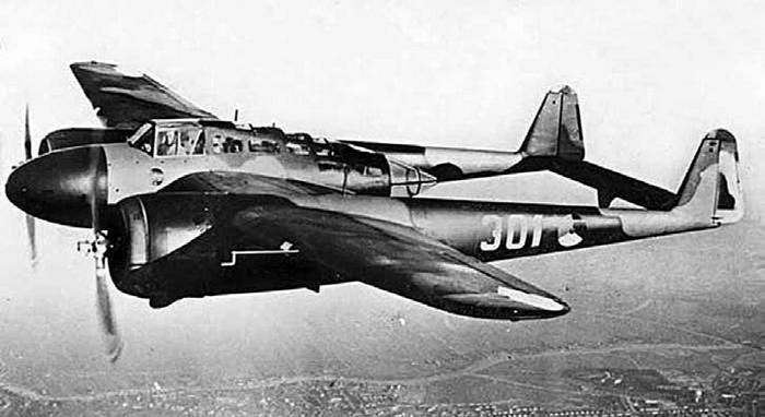 Иллюстрация к книге — Истребитель-«молния» P-38 «Лайтнинг» [i_011.jpg]