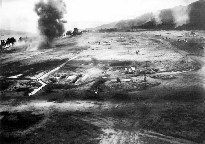 Иллюстрация к книге — Истребитель-«молния» P-38 «Лайтнинг» [i_170.jpg]