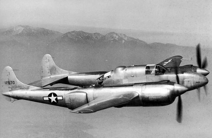 Иллюстрация к книге — Истребитель-«молния» P-38 «Лайтнинг» [i_219.jpg]