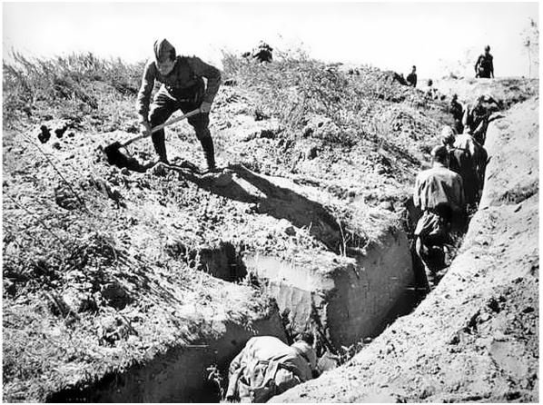 Иллюстрация к книге — Подольские курсанты [i_012.jpg]