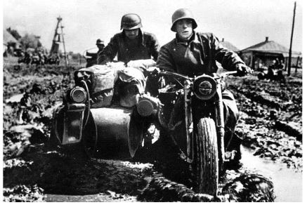 Иллюстрация к книге — Подольские курсанты [i_017.jpg]