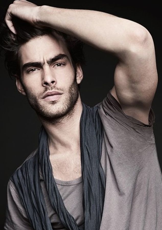 Иллюстрация к книге — Порочный перекресток [_0.jpg]