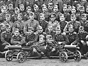 Иллюстрация к книге — Мировые элиты и Британский рейх во Второй мировой войне [_27.jpg]