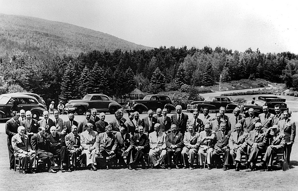 Иллюстрация к книге — Бреттон-Вудс: ключевое событие новейшей финансовой истории [i_002.jpg]