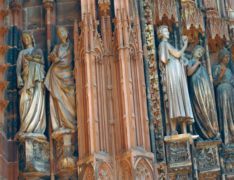 Иллюстрация к книге — Средневековье. Большая книга истории, искусства, литературы [i_025.jpg]