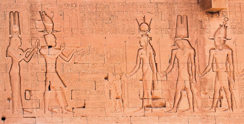 Иллюстрация к книге — Средневековье. Большая книга истории, искусства, литературы [i_033.jpg]