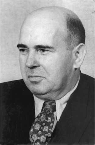 Иллюстрация к книге — Разведка и Кремль. Записки нежелательного свидетеля [i_029.jpg]