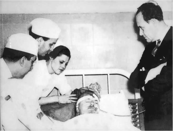 Иллюстрация к книге — Разведка и Кремль. Записки нежелательного свидетеля [i_076.jpg]