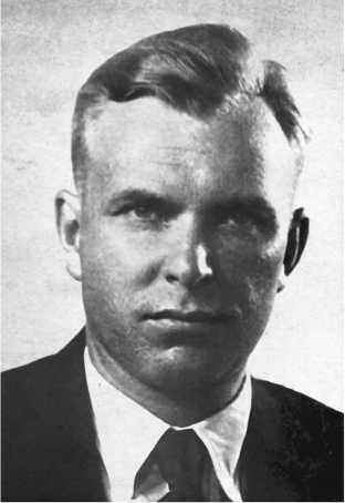 Иллюстрация к книге — Разведка и Кремль. Записки нежелательного свидетеля [i_082.jpg]